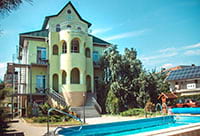 Готель Золота Рибка, Мелекіно